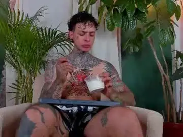 Chaturbate Adult Webcam of aron_ford