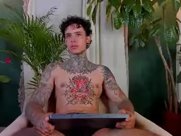 Chaturbate Free Live Porn of aron_ford