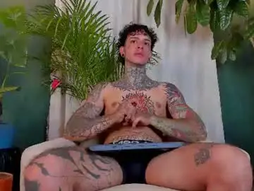 Chaturbate Free Live Porn of aron_ford