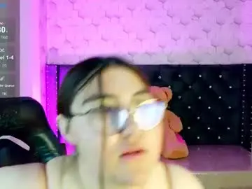 Chaturbate Best live sex cam show of diamondfox_m
