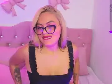 Chaturbate Adult Video Chat of lainey_tay