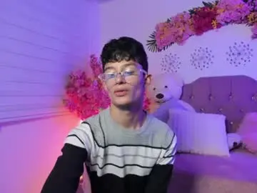 Chaturbate Watch Live Sex Cams of patrick_howland_