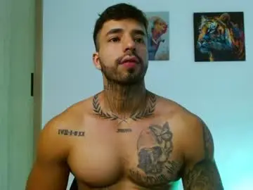 Chaturbate Best live sex cam show of darius_phoenix
