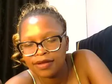 Chaturbate Live Sex of emziqui_20