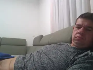 Chaturbate Free Porn Cam of apfelstrudel0506