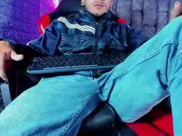 Chaturbate Adult Webcam of axell_cross2