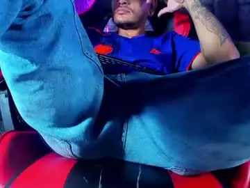 Chaturbate Watch Live Sex Cams of axell_cross2