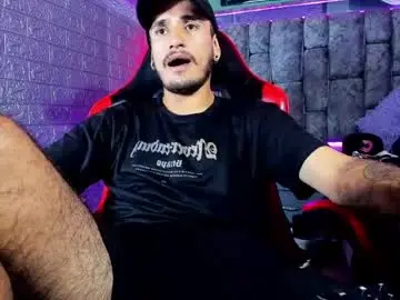 Chaturbate Watch Live Sex Cams of axell_cross2