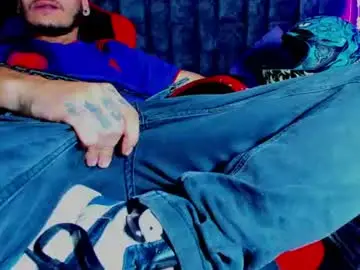 Chaturbate Best live sex cam show of axell_cross2