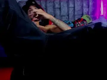 Chaturbate Adult Video Chat of axell_cross2