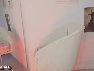 Chaturbate Watch Live Sex Cams of chloe_evans12