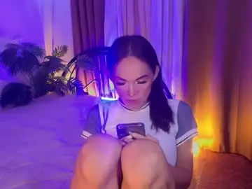 Chaturbate Live Sex Cam of sweet_marry143
