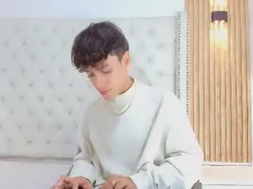 Chaturbate Watch Live Sex Cams of ander_ashford