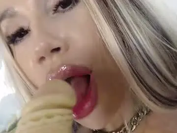 Chaturbate Live Sex Cam of marrylouanne
