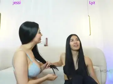 Chaturbate Live Porn of prettygirls_00