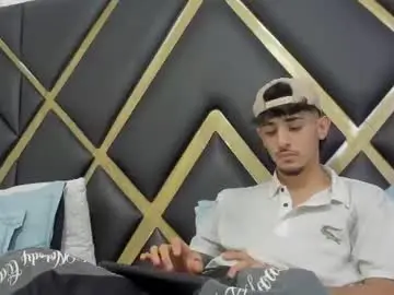 Chaturbate Free Porn Cam of skinny_boss