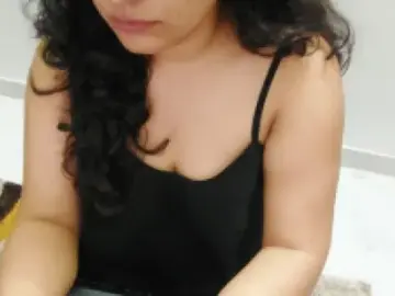 Dscgirls Adult Webcams of Liyana  Safi