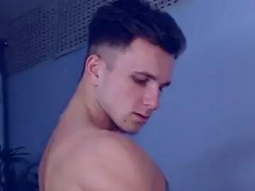 Imlive Live Sex Cam of rosloved95