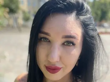 Imlive Free Live Porn of Hotbestia