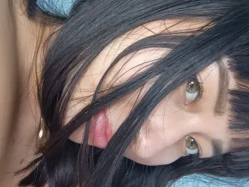 Imlive Watch Live Sex Cams of Andromeda_