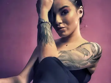 Imlive Live Sex Cam of Izabel
