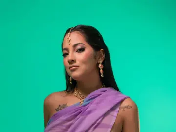 Imlive Adult Video Chat of AnushkaChopra