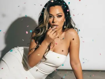 Imlive Watch Live Sex Cams of kitttty4play