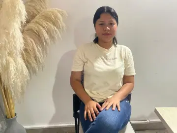 Imlive Free Porn Cam of HilaryVivesS