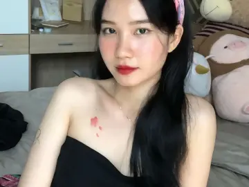 Imlive Live Sex Cam of Lilyyy
