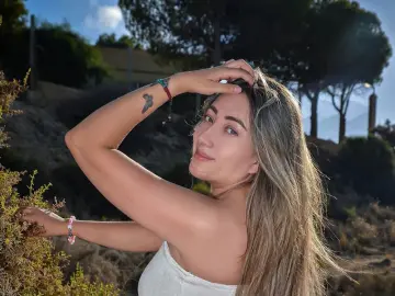 Imlive Free Live Porn of ChelsyPetersX