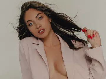 Imlive Live Porn of JulianaXXX