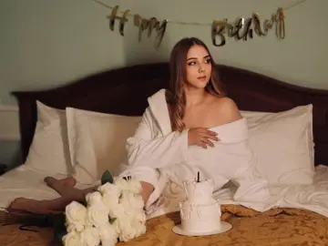 Imlive Live Porn of LusiAimee