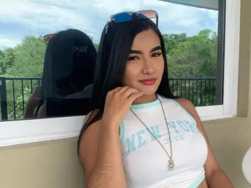 Imlive Free Live Porn of XCloeFoxX