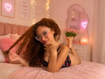 Imlive Live Porn of LunaBlush