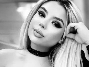Imlive Live Sex Cam of EllBlue303