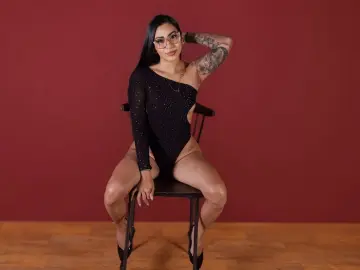 Imlive Adult Webcam of NaylaCooper