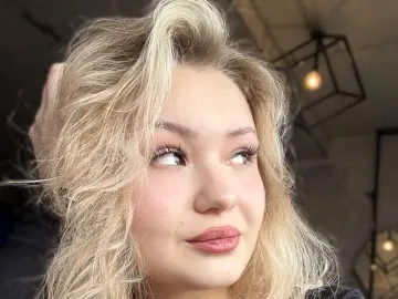 Livejasmin Live Porn of LavernaMonnot