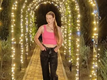 Livejasmin Free Porn Cam of NelleCauthorne