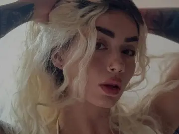 Livejasmin Live Sex Cam of AlinaVarenne