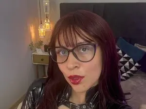 Myfreecams Watch Live Sex Cams of Tisha__lau