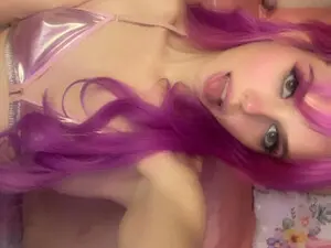 Myfreecams Free Porn Cam of Stoned_Emmaxo
