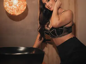 Myfreecams Live Sex Cam of SunnyRivers