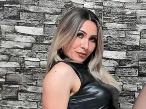 Myfreecams Live Sex of Sweetcherry32
