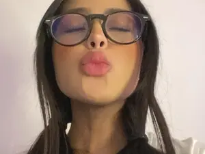 Myfreecams Free Live Porn of Petitesweet_