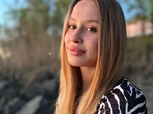 Myfreecams Adult Webcam of Alice_Maryt