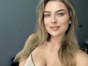 Myfreecams Best live sex cam show of SindiMoon