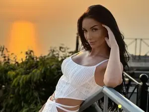 Myfreecams Sex Cam of Raquellediva