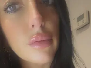 Myfreecams Live Sex Cam of doubledeeanna