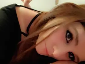 Myfreecams Free Live Porn of AriaRaine