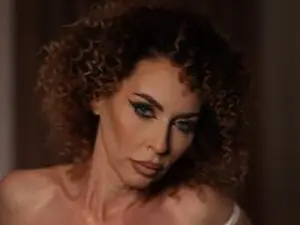 Myfreecams Watch Live Sex Cams of Foxxy_MILF